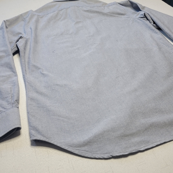 Taylor Stitch - Picture 14 of 16